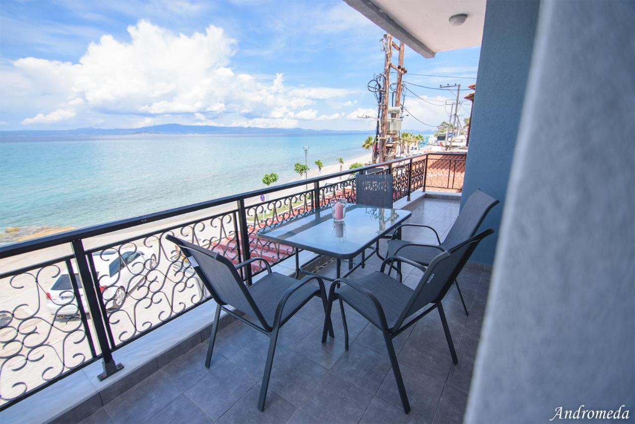 Andromeda'S Apartments Pefkochori Ngoại thất bức ảnh